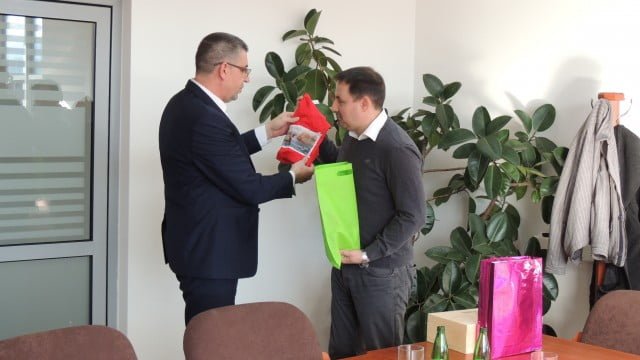 Nihad Omerović i Radomir Filipović su razmijenili poklone