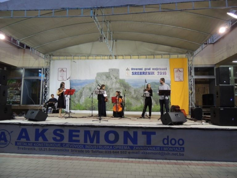 Filmska muzika Custom