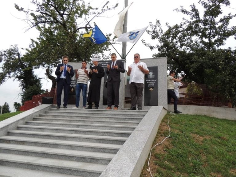 Spomenik za web 5