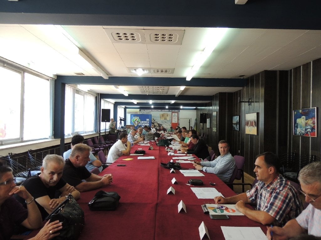 xVijece 1 1.jpg.pagespeed.ic.aGq9YAFWgX