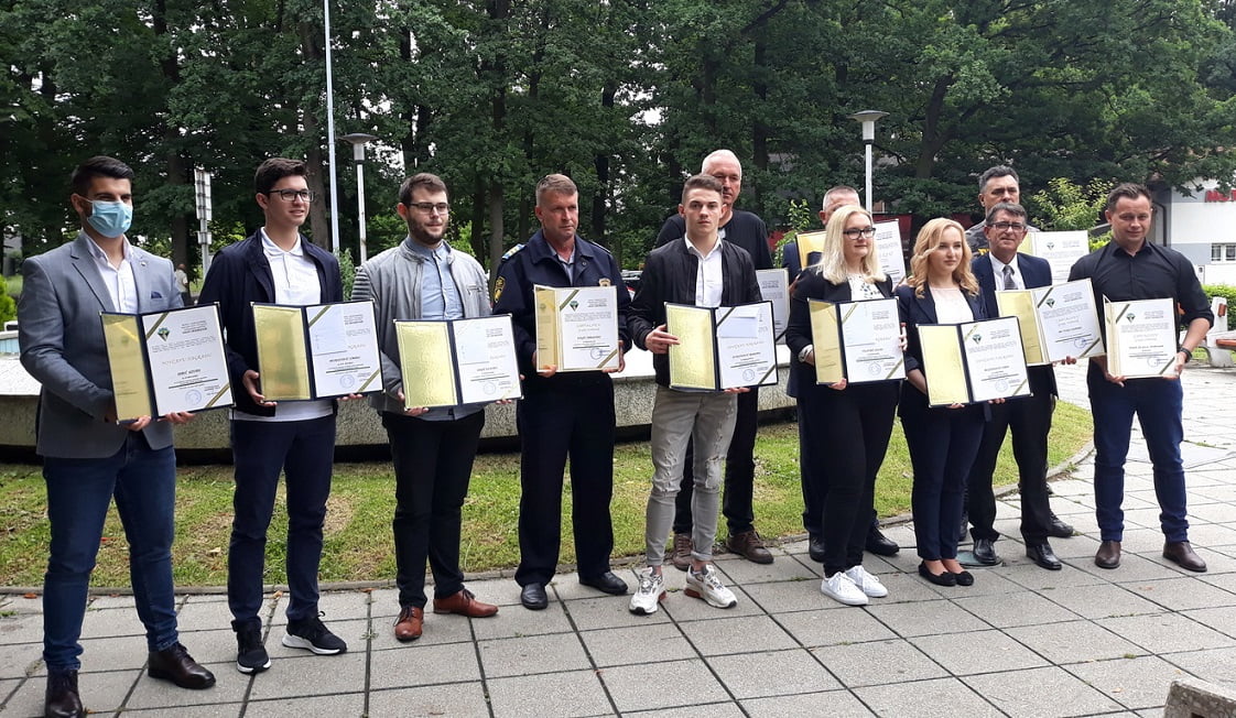 DG neki dobitnici nagrada