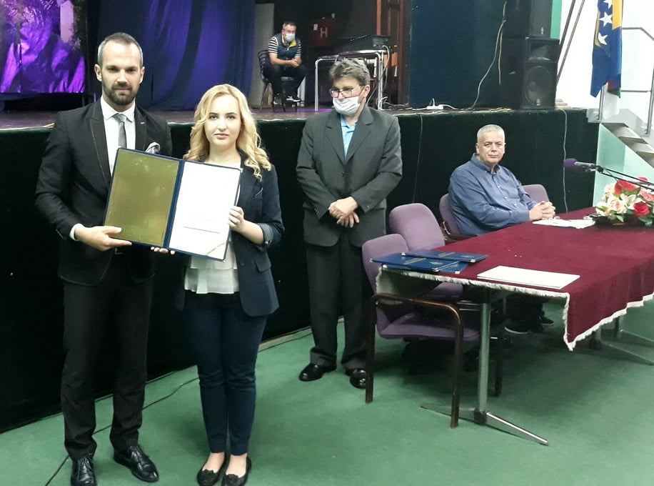 DG novcana nagrada