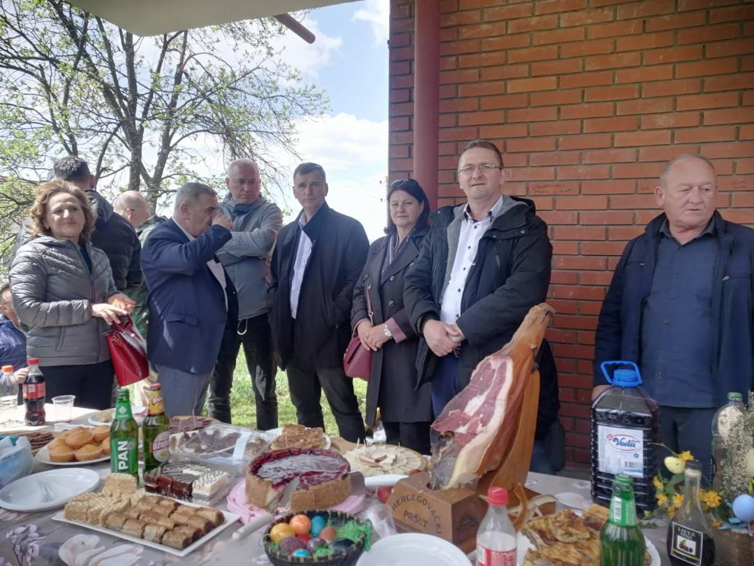 Detalj sa svecanosti