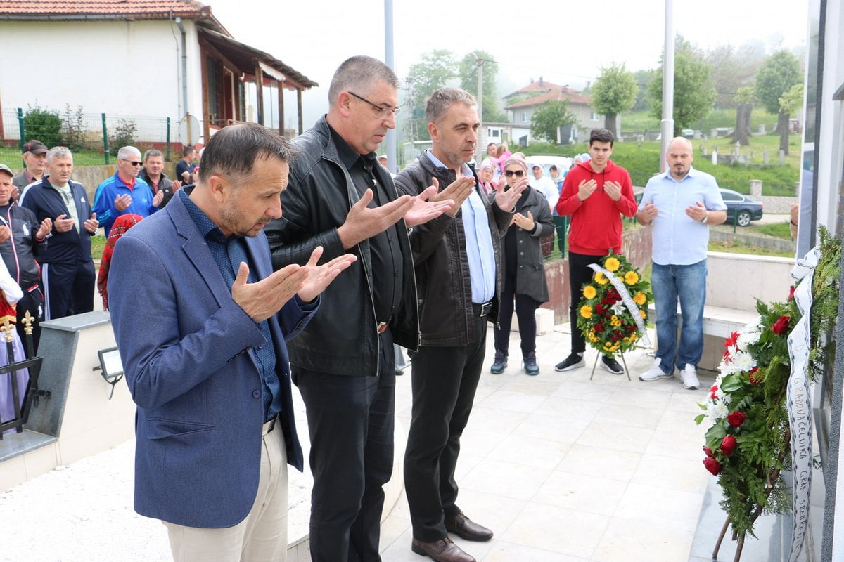 g srebrenik12