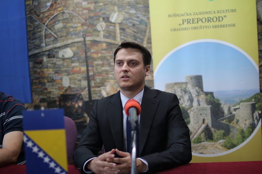 Ismail Cidic na tribini preporod Srebrenik