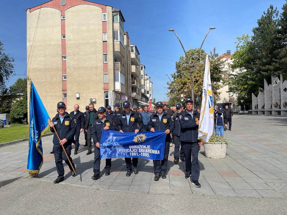 policija