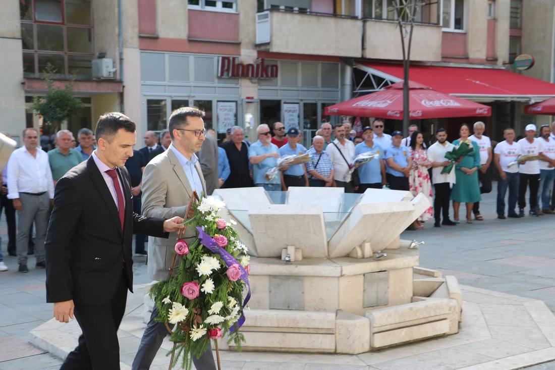 polaganje cvijeca3