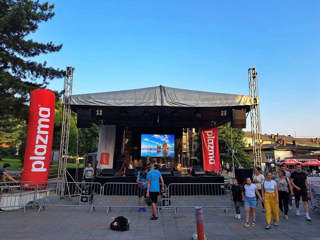 Koncert Crvene jabuke2