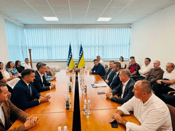 Predsjedavajući Predsjedništva BiH dr. Denis Bećirović u posjeti Srebreniku